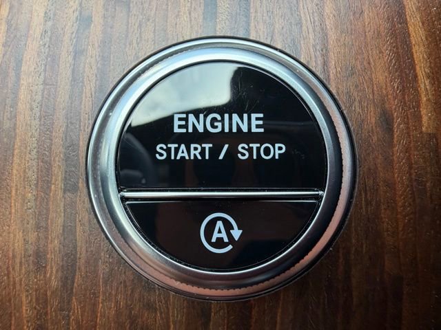 Used 2024 Mercedes-Benz C 300 4MATIC Sedan image 25