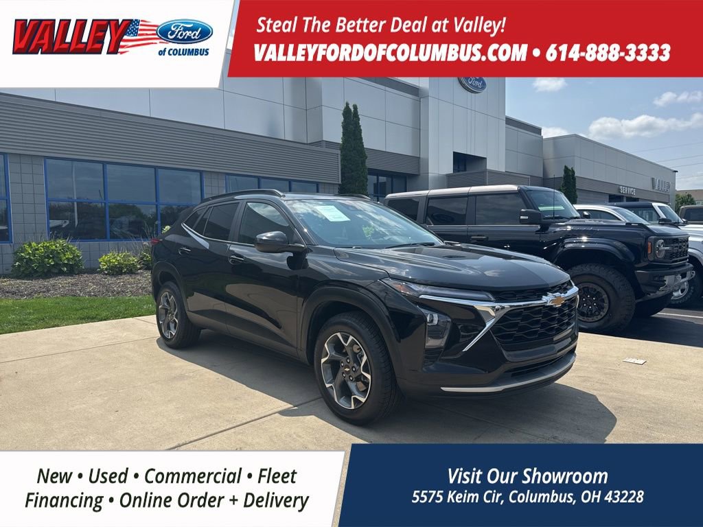 Used 2024 Chevrolet Trax LT w/ LT Convenience Package