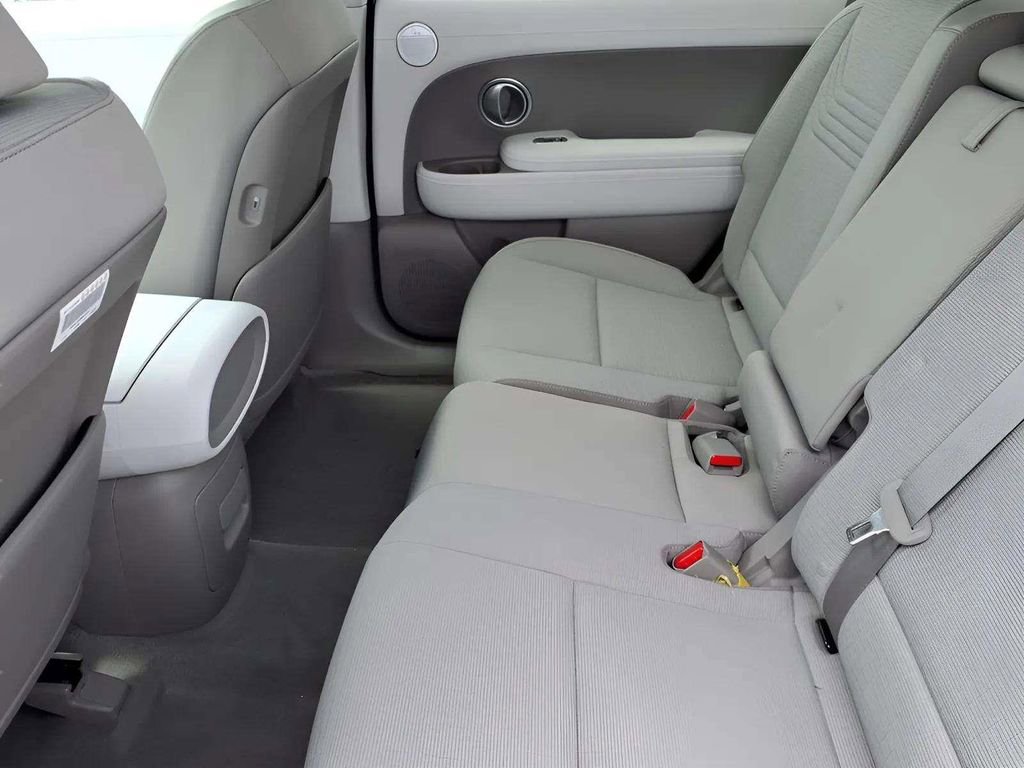 New 2026 Hyundai Palisade SE image 7