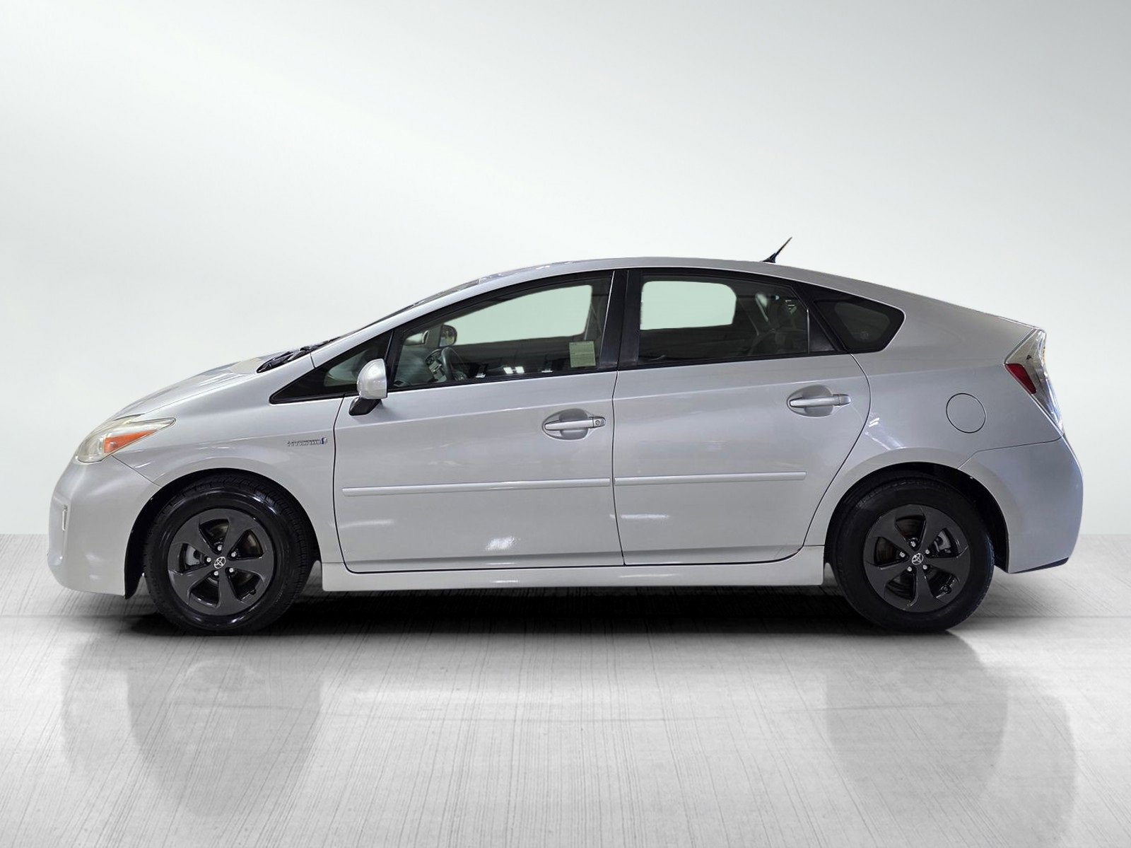 Used 2015 Toyota Prius Two image 4