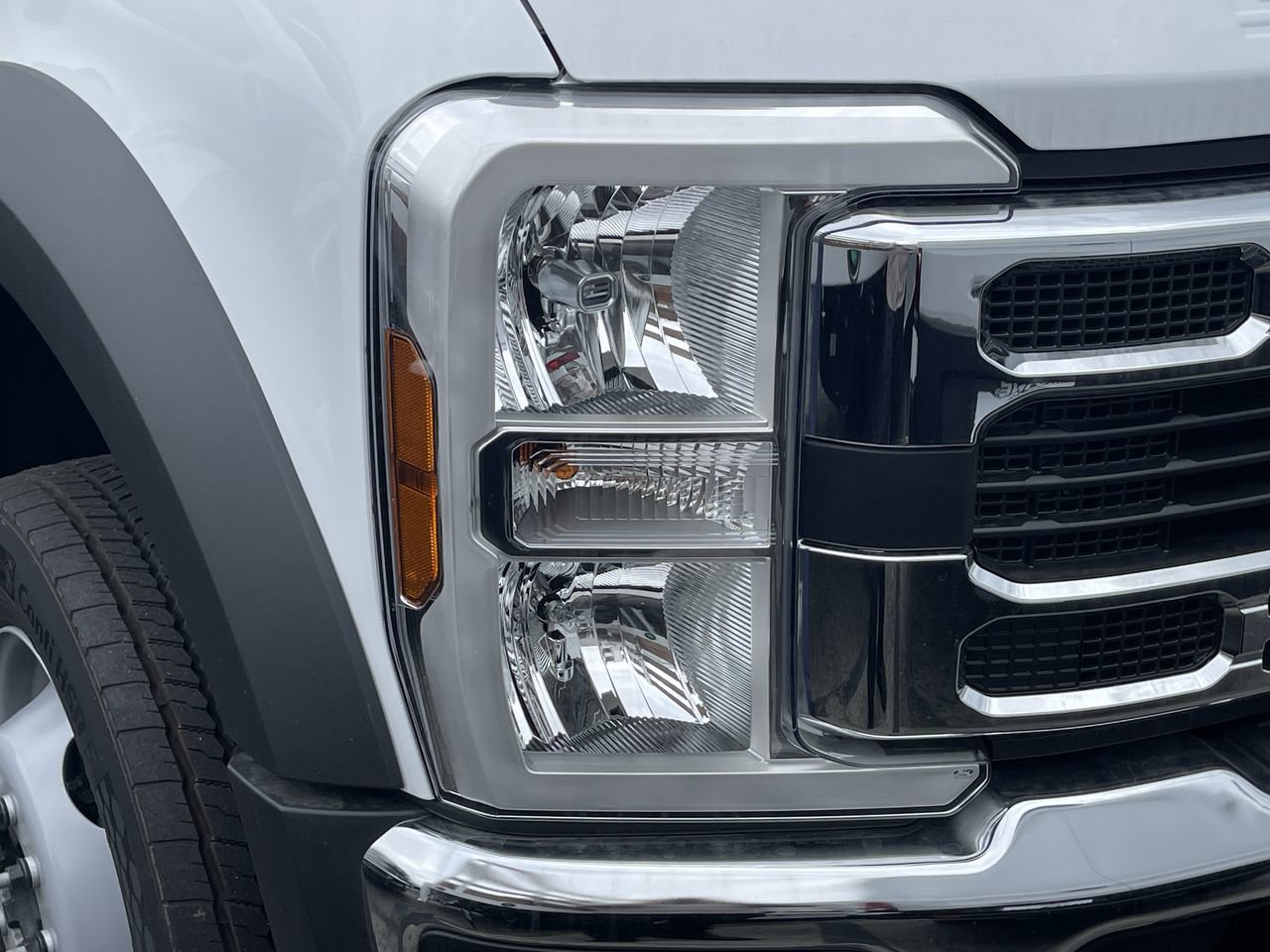 New 2026 Ford F550 2WD Crew Cab Super Duty image 7