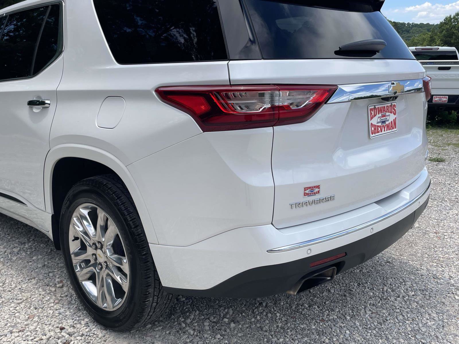 Used 2021 Chevrolet Traverse High Country w/ LPO, Floor Liner Package FWD image 32