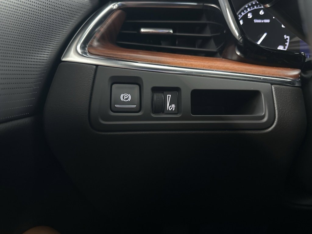 Used 2021 Cadillac XT5 Premium Luxury image 21