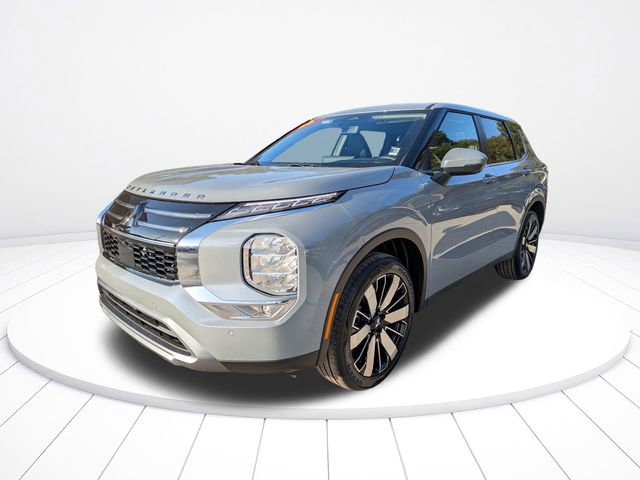 New 2026 Mitsubishi Outlander SE image 8
