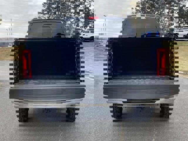 Used 2025 Ford F150 Lariat w/ Equipment Group 501A Mid image 5