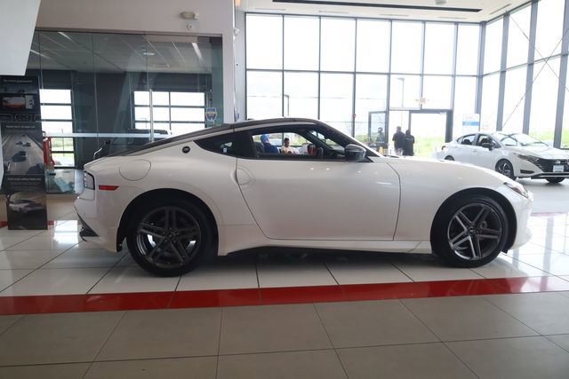 New 2026 Nissan Z Sport w/ Floor Mat Package RWD image 4