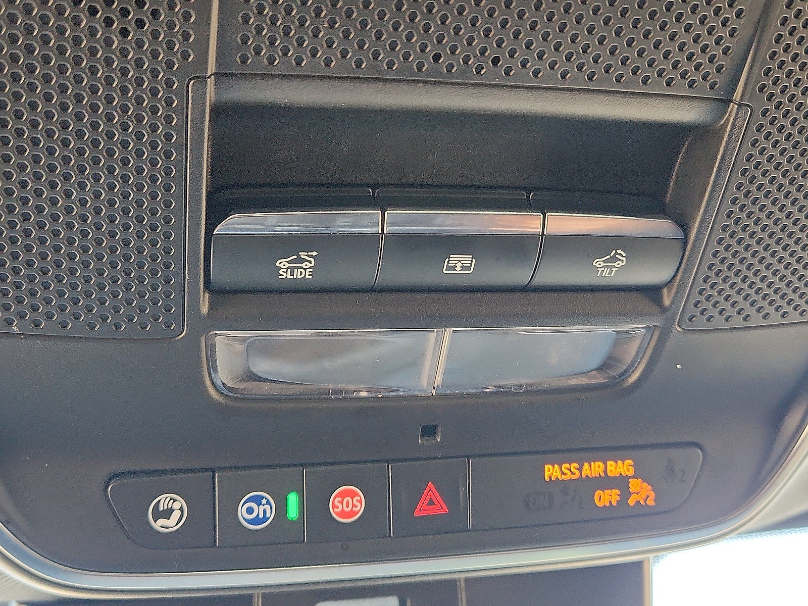 Used 2026 Chevrolet Traverse High Country w/ LPO, Floor Liner Package FWD image 22