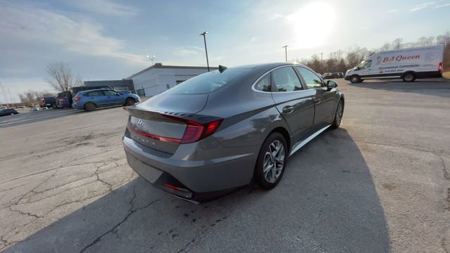 Used 2023 Hyundai Sonata SEL w/ Winter Weather Package image 9