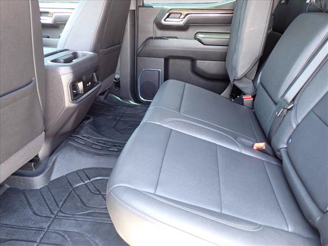 Used 2024 Chevrolet Silverado 1500 RST w/ Convenience Package II AWD/4WD image 10