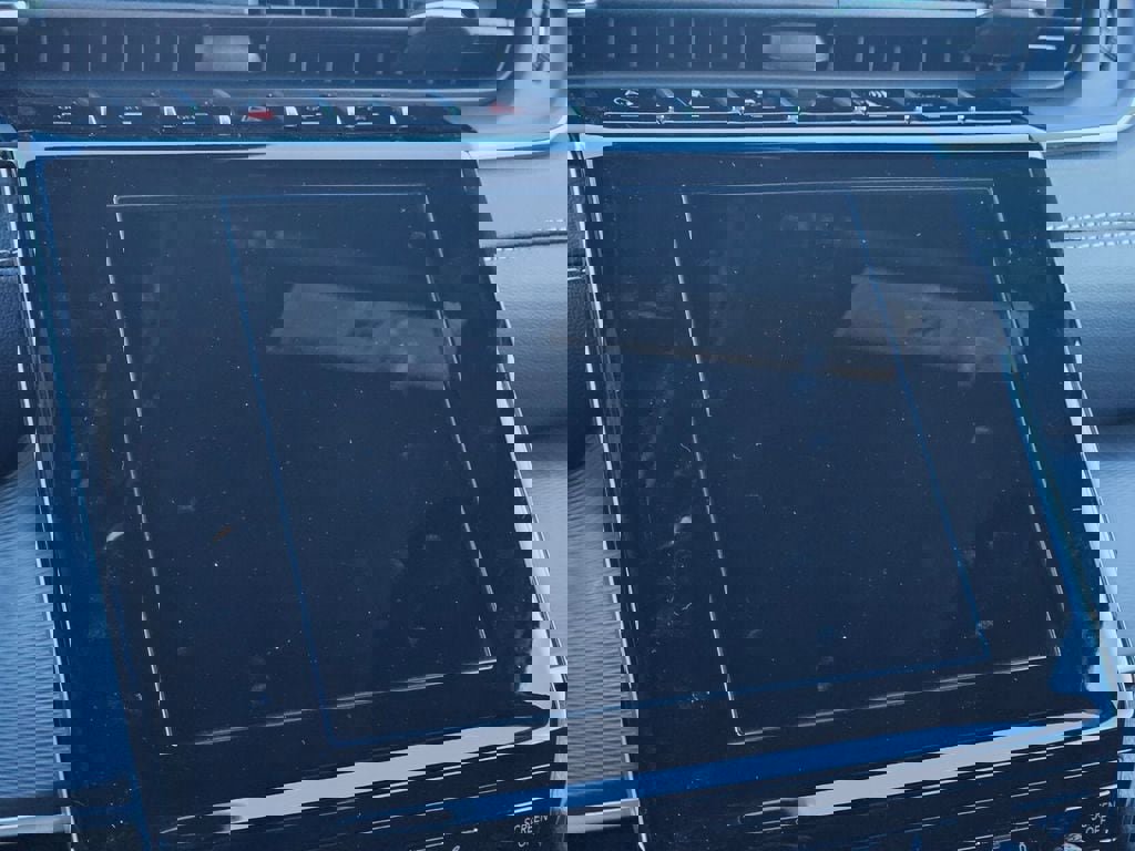 New 2025 Jeep Grand Cherokee Altitude image 21