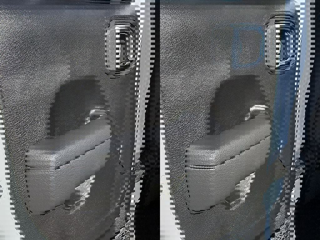 New 2026 Jeep Wrangler Unlimited Rubicon image 16