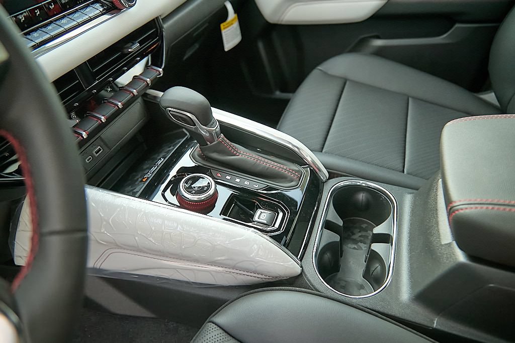New 2026 GMC Canyon AT4X AWD/4WD image 32