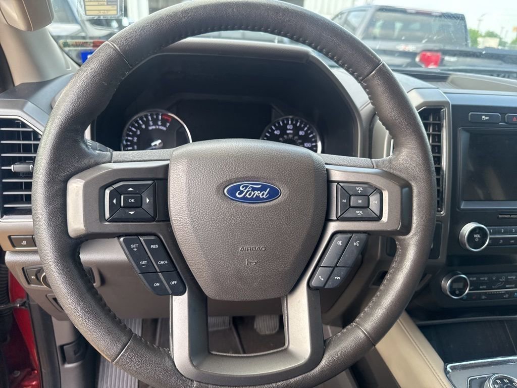 Used 2020 Ford Expedition XLT w/ Equipment Group 202A RWD image 10