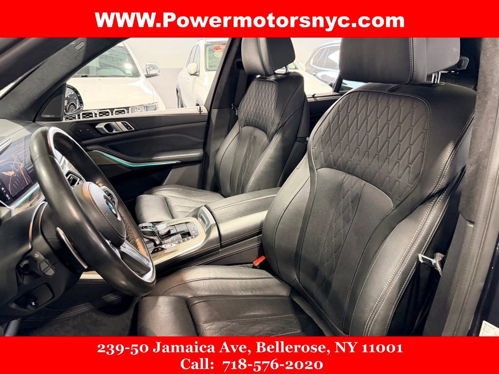 Used 2020 BMW X5 M50i w/ Executive Package image 22