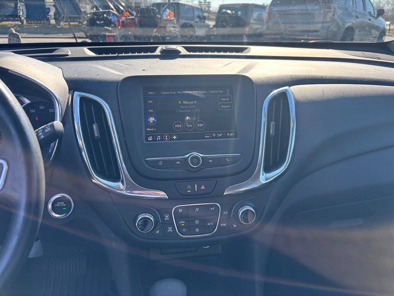 Used 2023 Chevrolet Equinox LT AWD/4WD image 7
