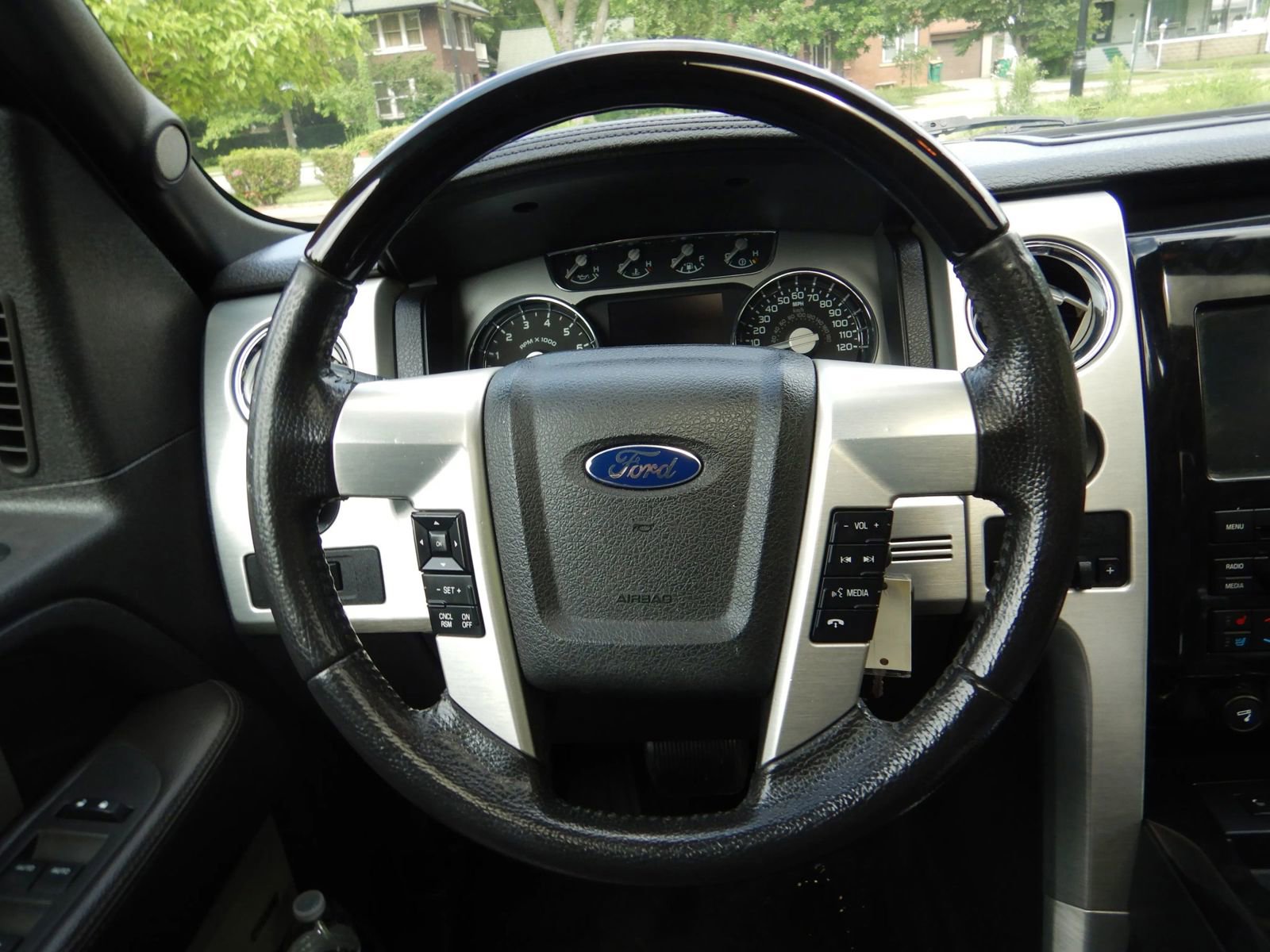 Used 2011 Ford F150 Platinum AWD/4WD image 13