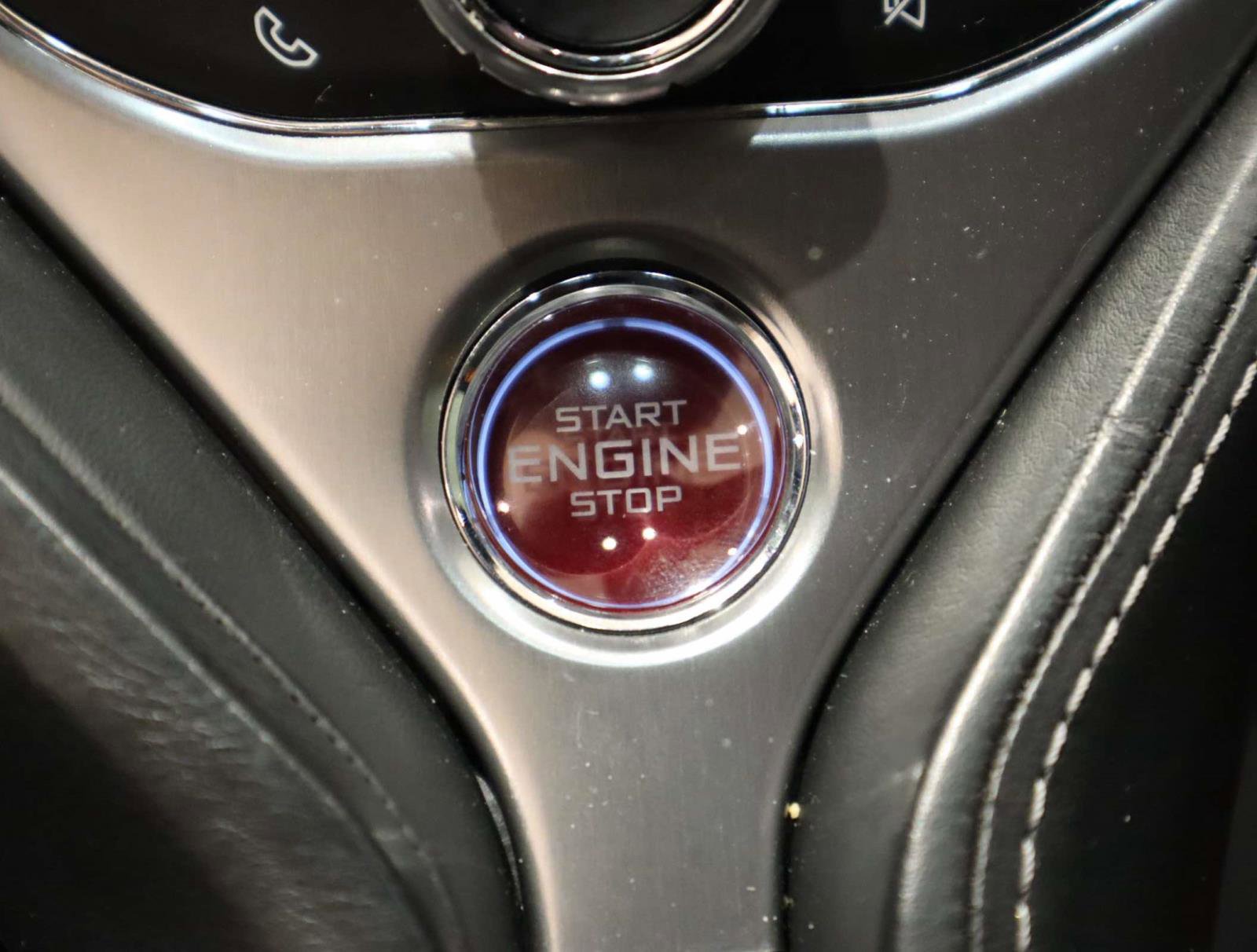 Used 2019 McLaren 720S Luxury RWD image 27