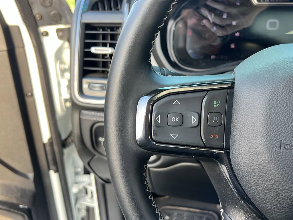 Used 2024 RAM 2500 Limited image 38