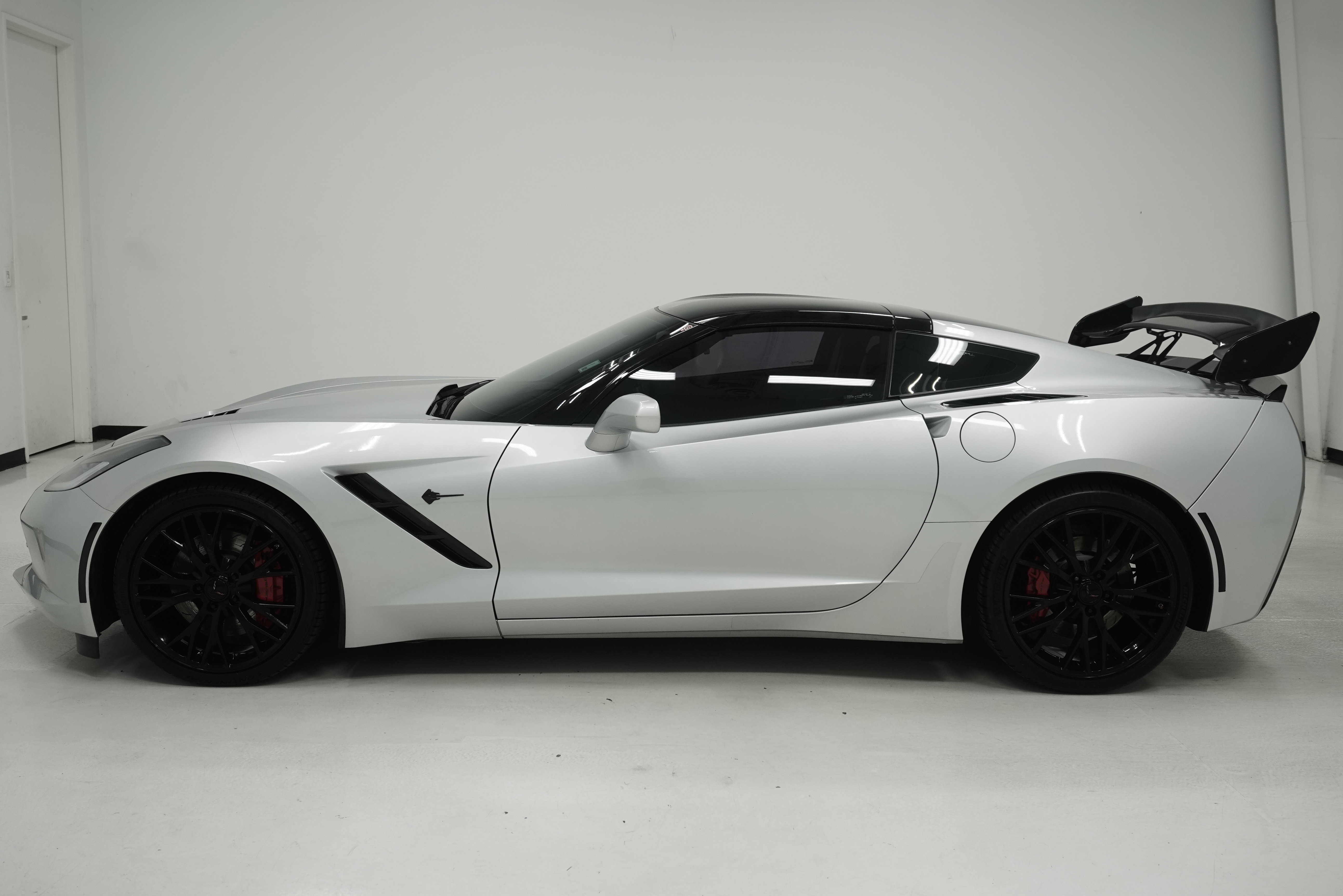 Used 2014 Chevrolet Corvette Stingray Coupe w/ 3LT Preferred Equipment Group RWD image 7