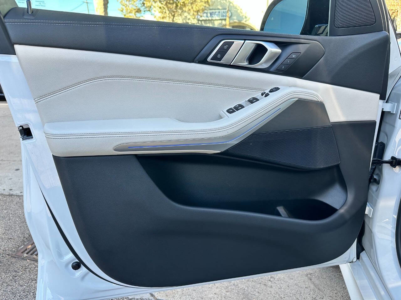 Used 2022 BMW X5 sDrive40i w/ M Sport Package image 20