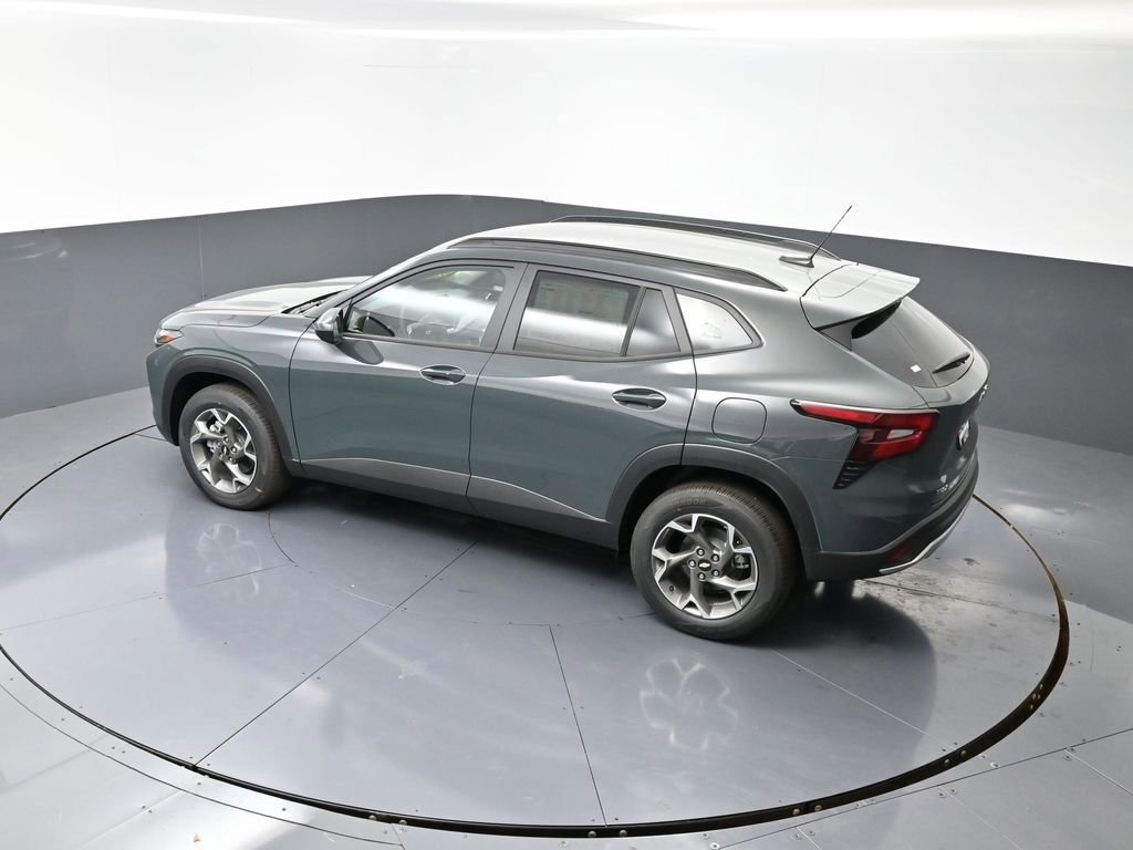 New 2025 Chevrolet Trax LT w/ Driver Confidence Package image 38