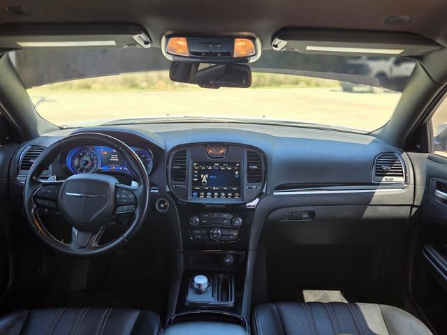 Used 2019 Chrysler 300 S image 21