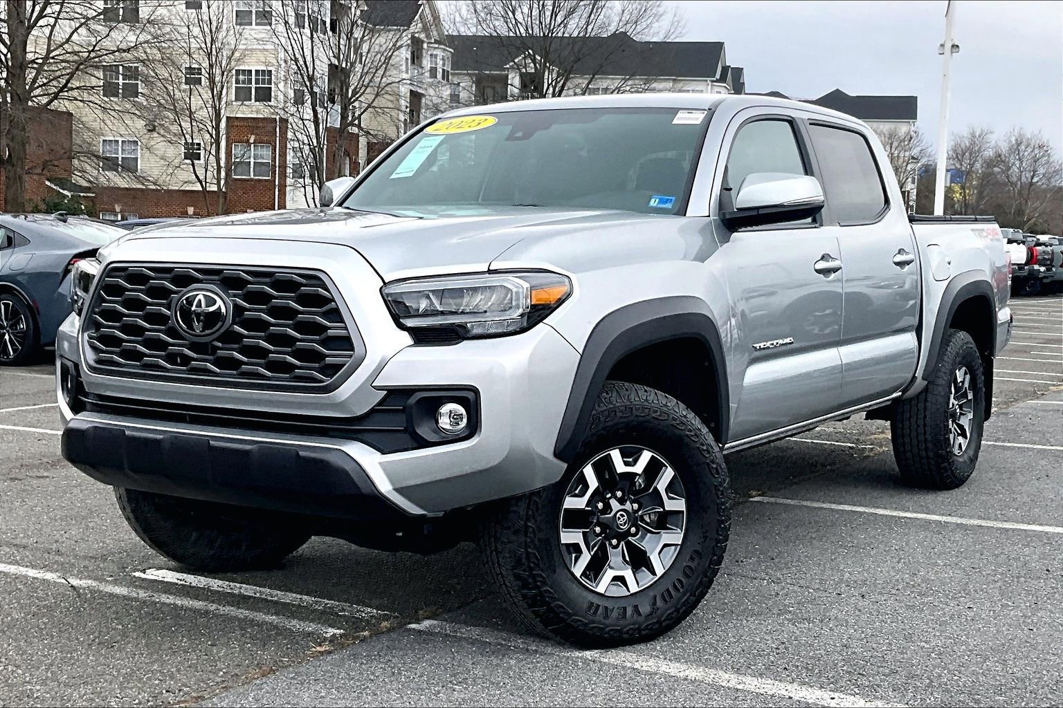 Used 2023 Toyota Tacoma TRD Off-Road image 1
