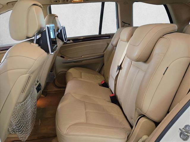 Used 2012 Mercedes-Benz GL 550 4MATIC image 18