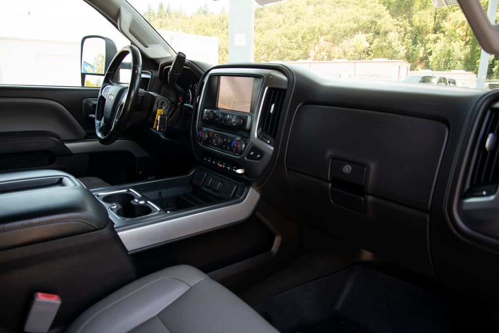 Used 2015 Chevrolet Silverado 2500 LTZ w/ Duramax Plus Package AWD/4WD image 18