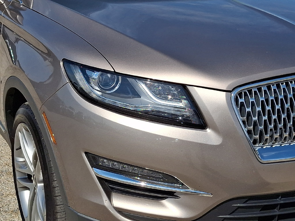 Used 2019 Lincoln MKC Reserve w/ MKC Climate Package AWD/4WD image 9