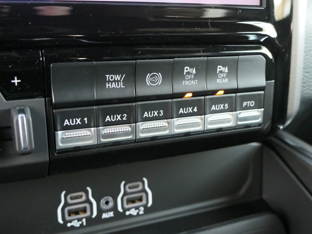 New 2026 RAM 5500 Tradesman w/ Laramie Trim Package image 18