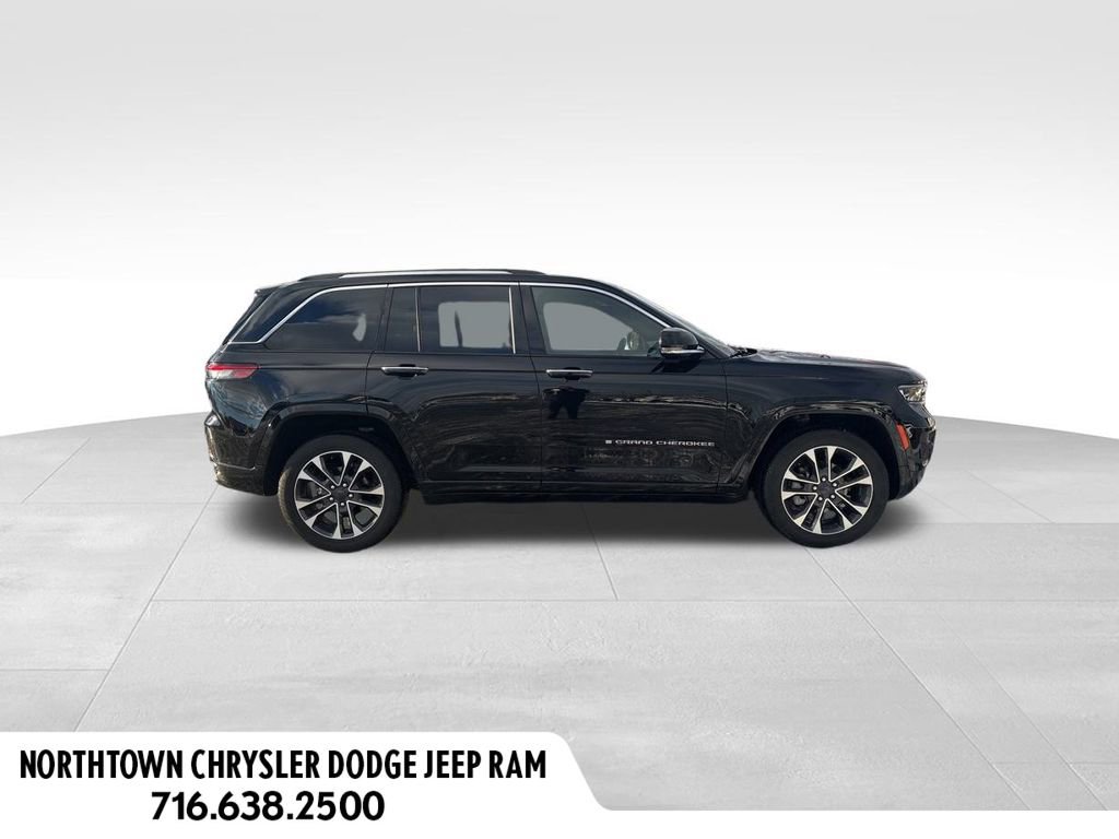Certified 2023 Jeep Grand Cherokee Overland w/ Luxury Tech Group IV image 2