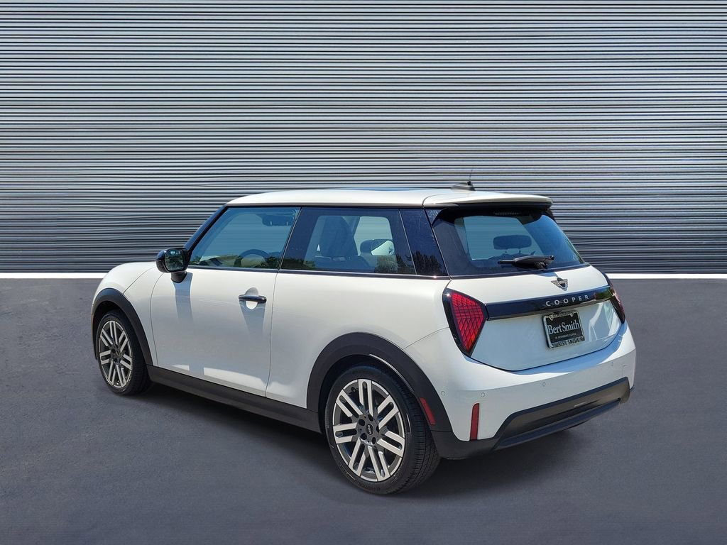 Used 2025 MINI Cooper S FWD image 4