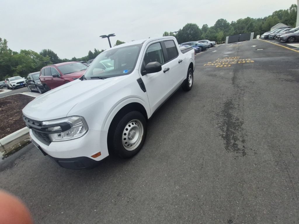 Used 2022 Ford Maverick XL FWD image 1