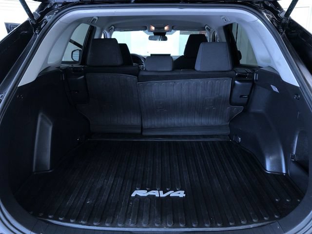 Certified 2019 Toyota RAV4 LE w/ All Weather Liner Package AWD/4WD image 31