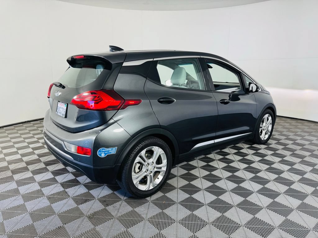 Used 2021 Chevrolet Bolt LT FWD image 25