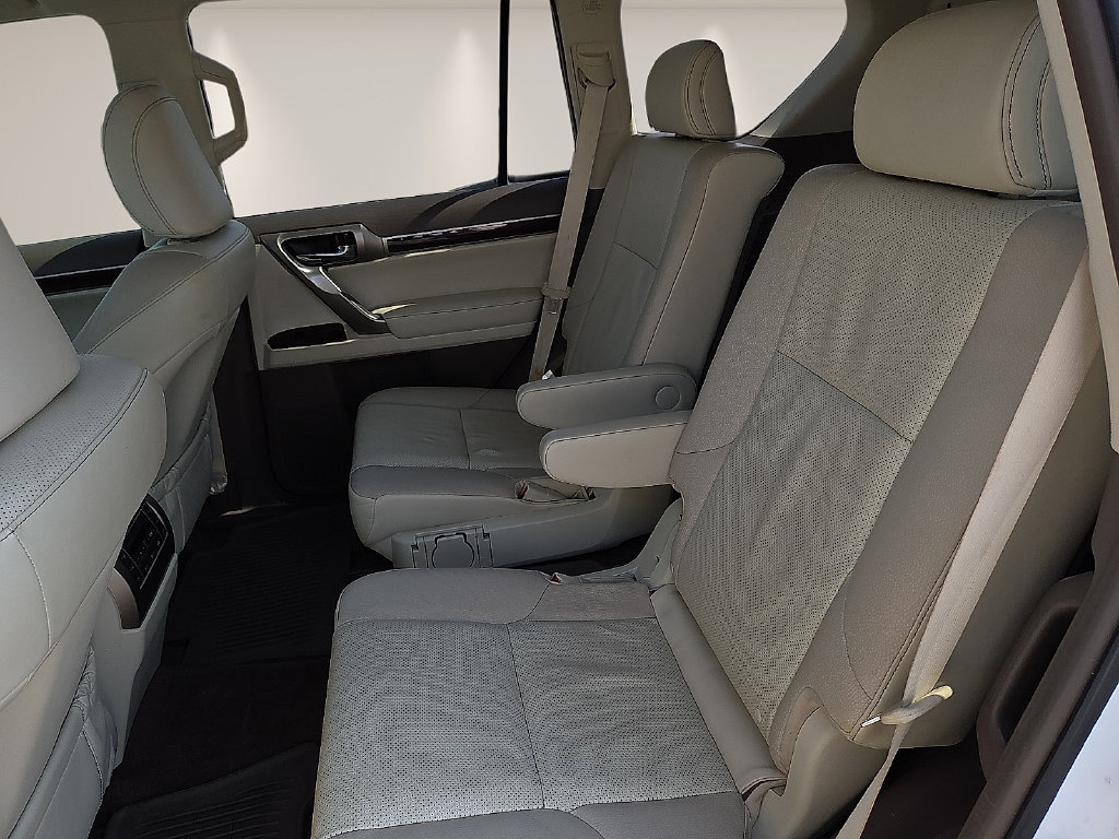 Used 2017 Lexus GX 460 Premium AWD/4WD image 16