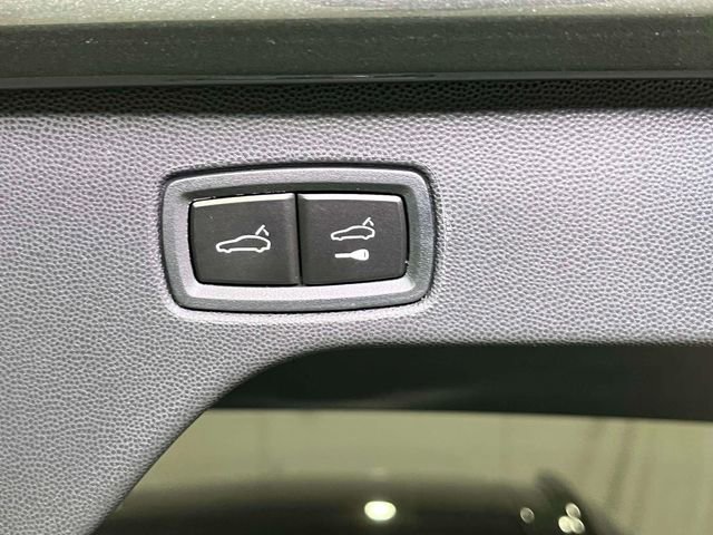 New 2026 Porsche Macan 4 Electric image 23