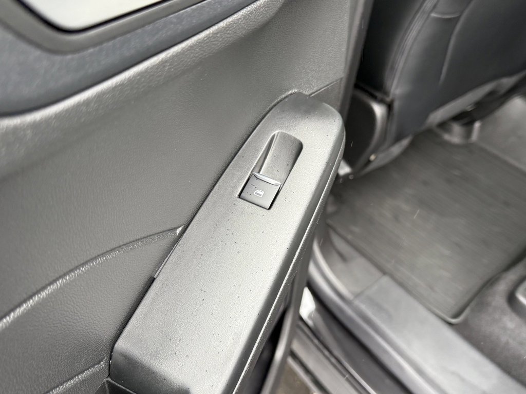 Certified 2023 Ford Escape SE w/ PHEV Premium Package image 38