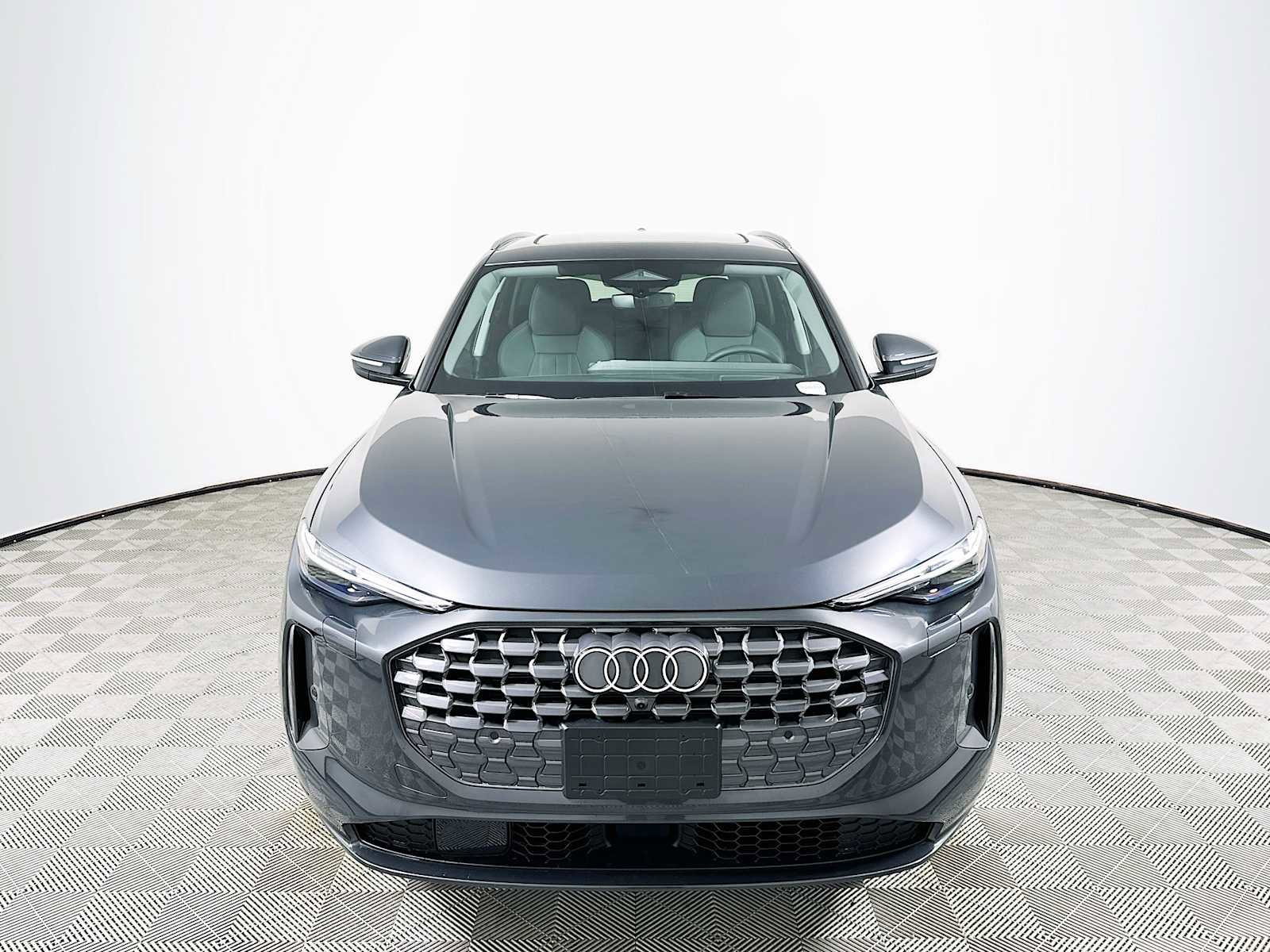 New 2025 Audi Q5 Premium Plus image 2