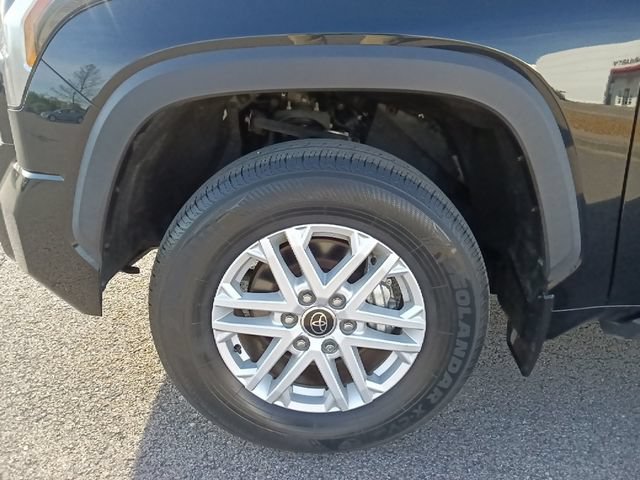 Used 2023 Toyota Tundra SR5 w/ SR5 Convenience Package RWD image 10