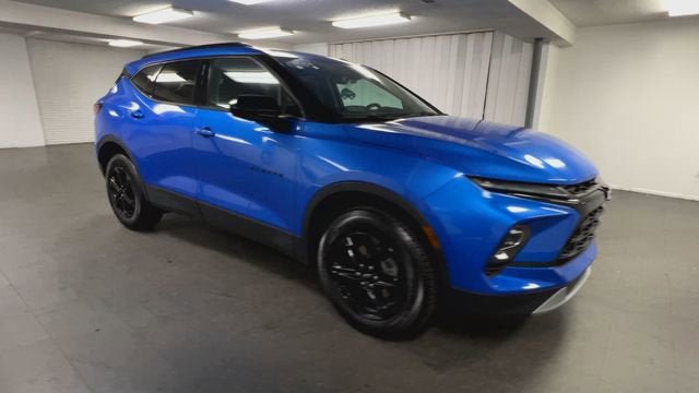 Certified 2024 Chevrolet Blazer LT w/ Convenience Package image 2