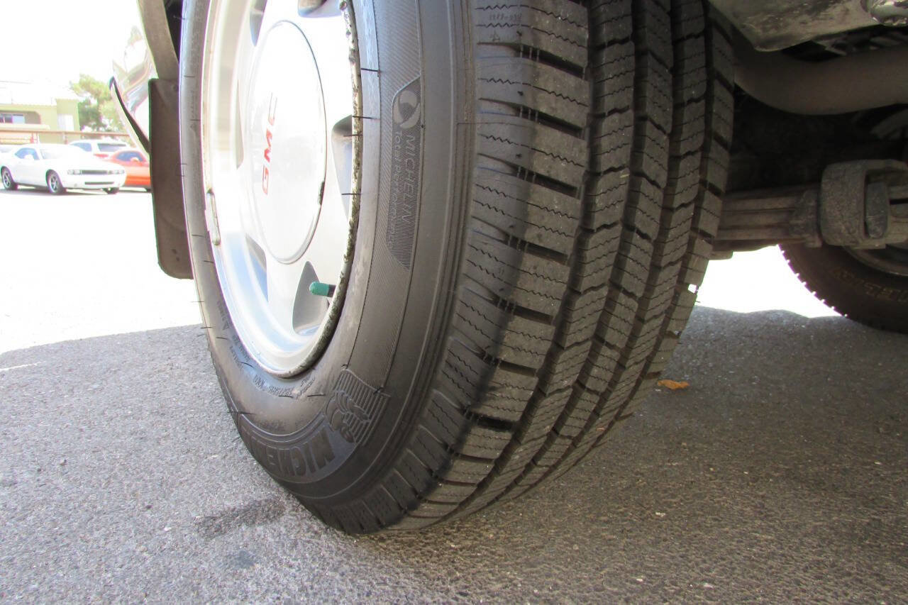 Used 2003 GMC Sonoma SLS image 26