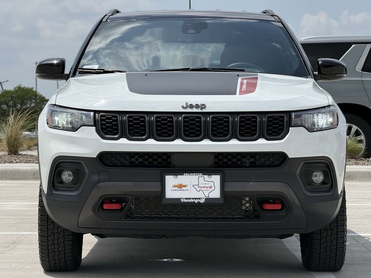 Used 2025 Jeep Compass Trailhawk AWD/4WD image 7