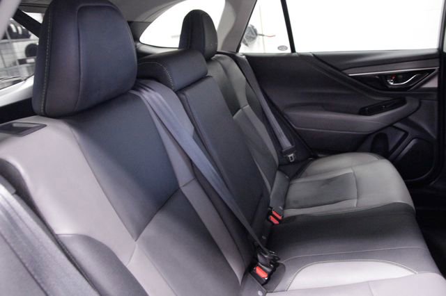 Used 2025 Subaru Outback Onyx Edition image 17