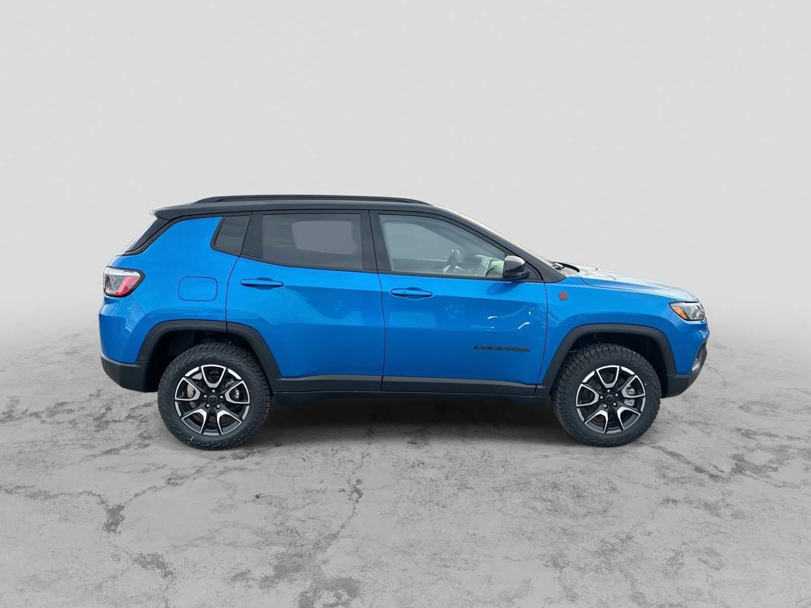 New 2026 Jeep Compass Trailhawk image 9