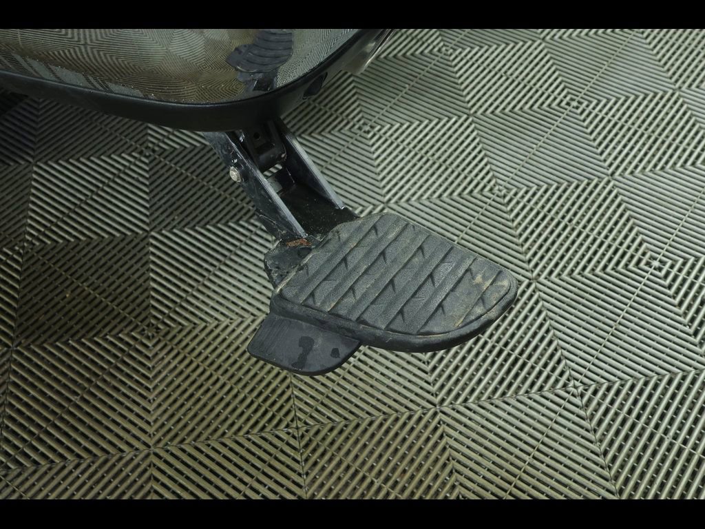 Used 2024 RAM 1500 Lone Star image 17