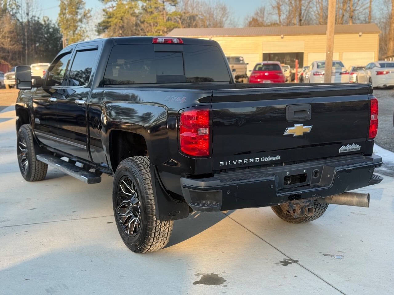 Used 2015 Chevrolet Silverado 2500 High Country image 9