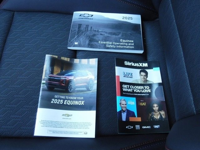 Used 2025 Chevrolet Equinox RS image 56