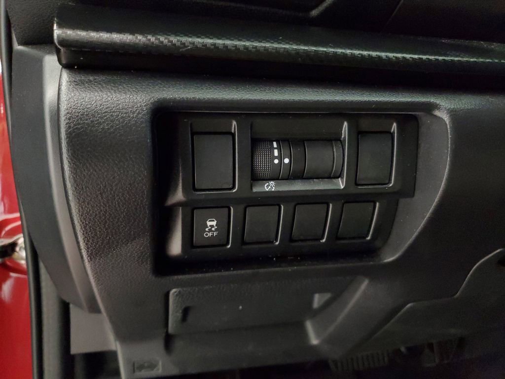 Used 2020 Subaru Impreza 2.0i AWD/4WD image 14